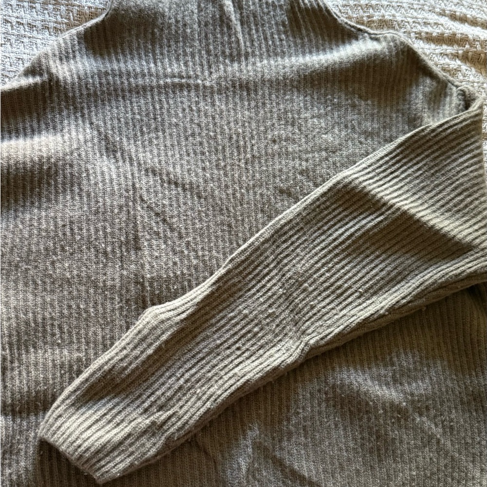 H&M Women's Turtleneck Sweater - Taupe